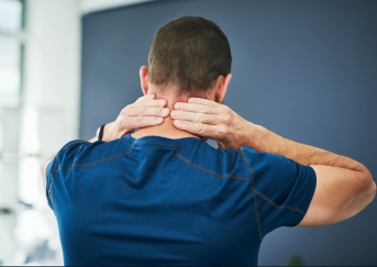 Le torticolis en ostéopathie - Sellem Ostéo - Ostéopathe Paris 3